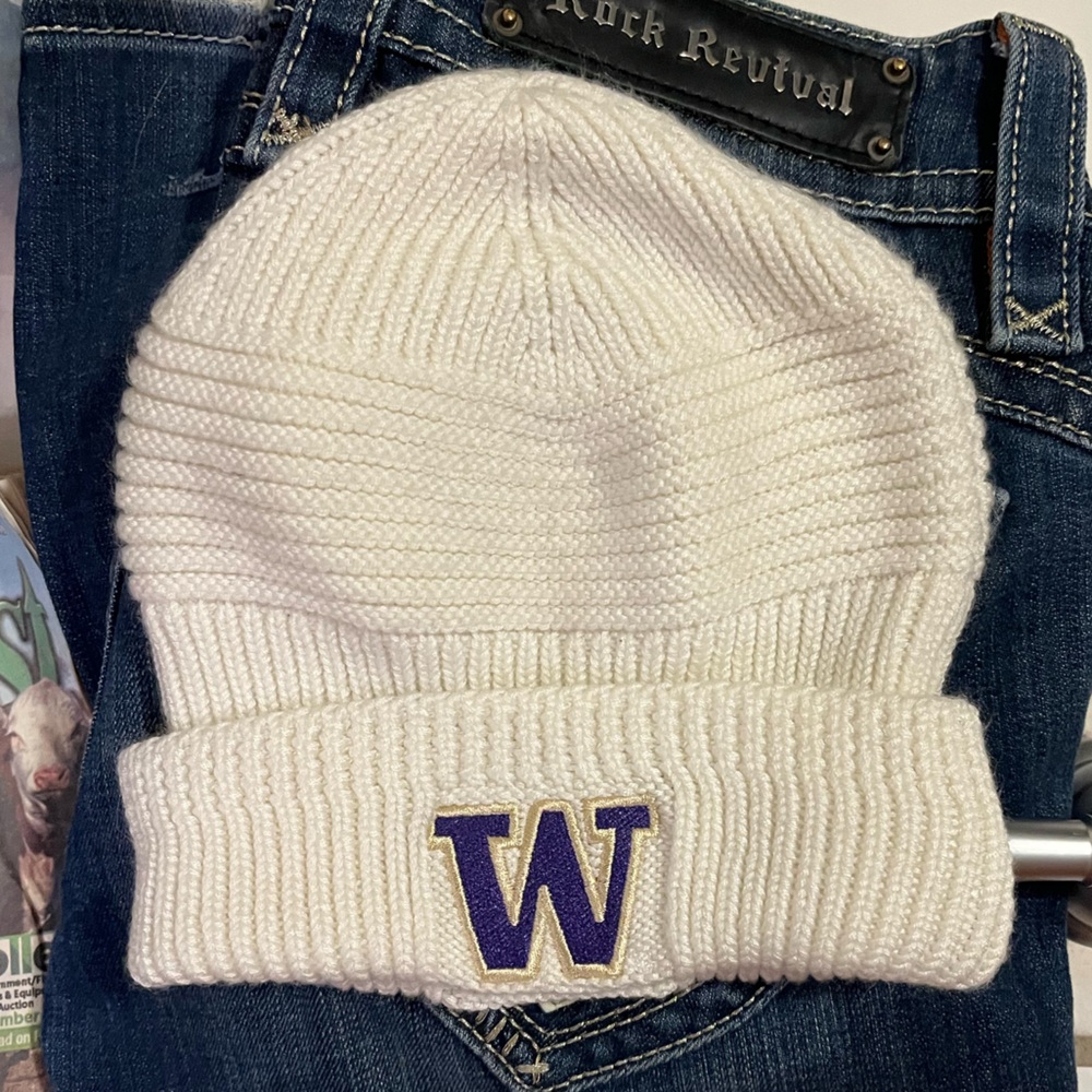 Adidas Washington Huskies Beanie